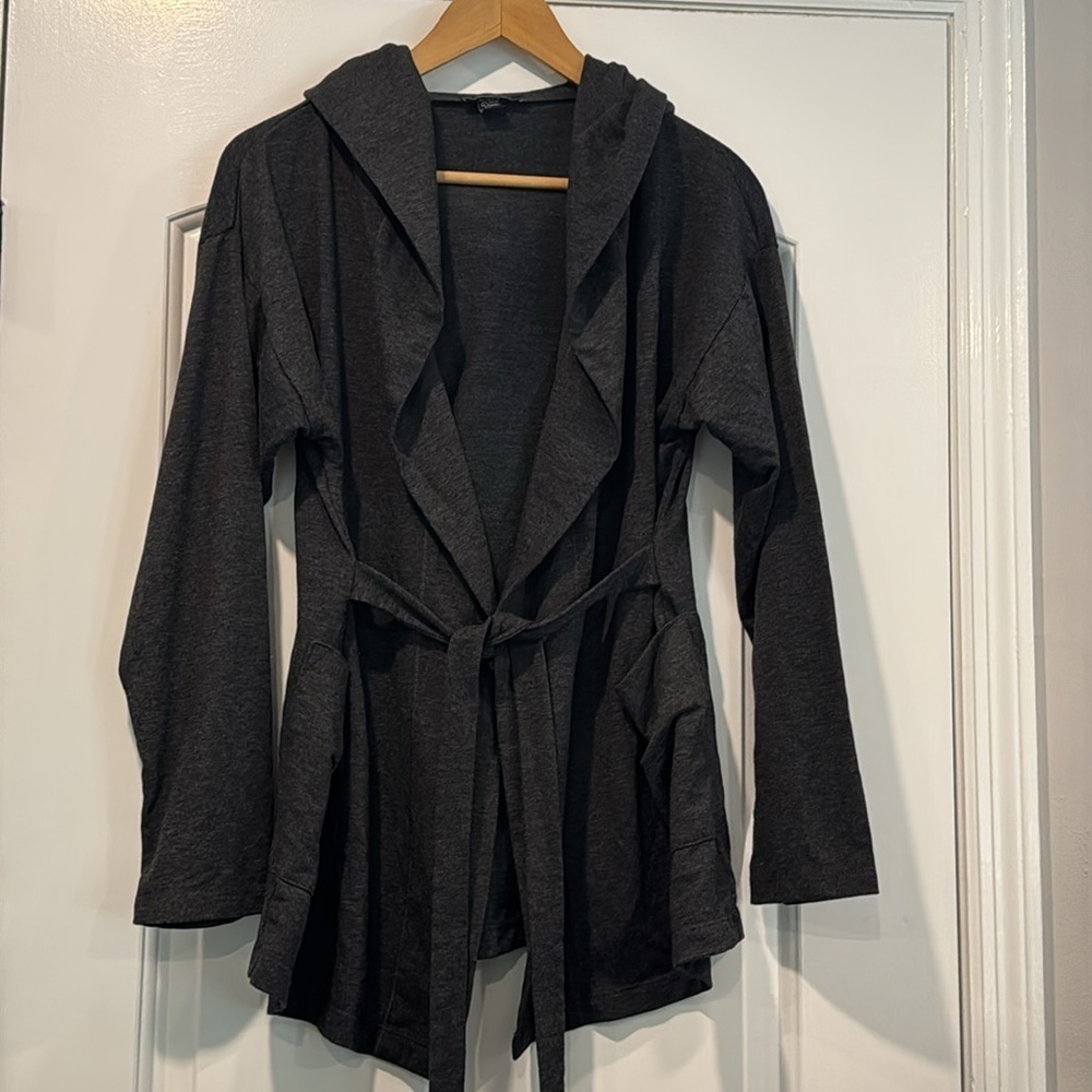 JONES NEW YORK BELTED DARK GRAY POCKETED CARDIGAN W/ BELT SIZE MEDIUM